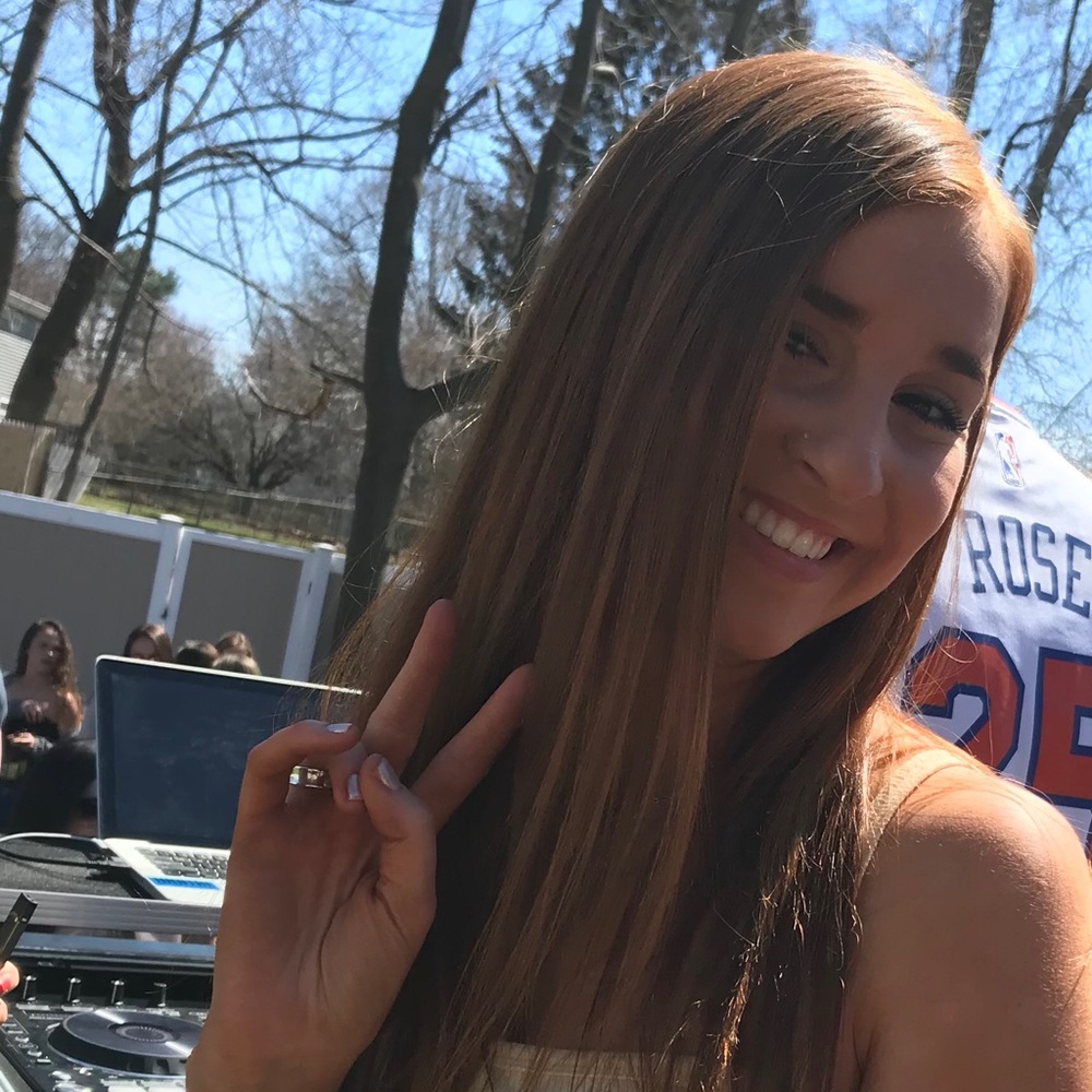 Meet your Posher, Kaylin